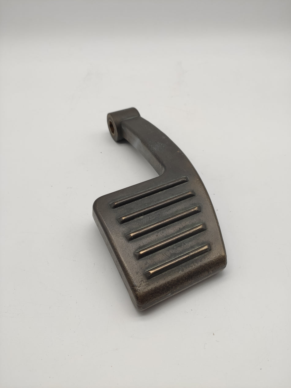 5644609 Pedal