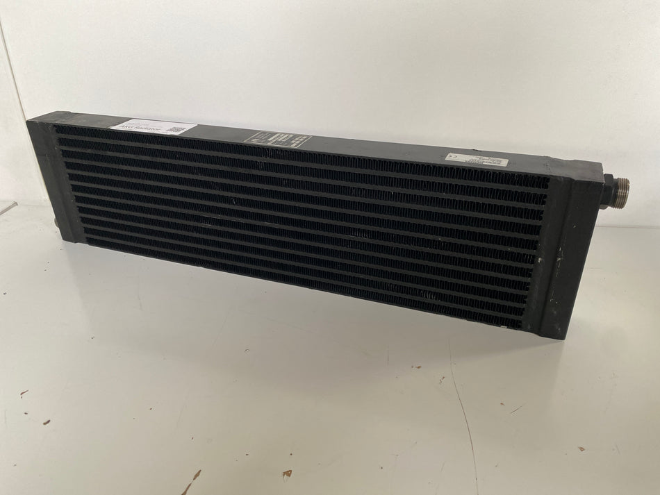 7113710 AKG Radiator