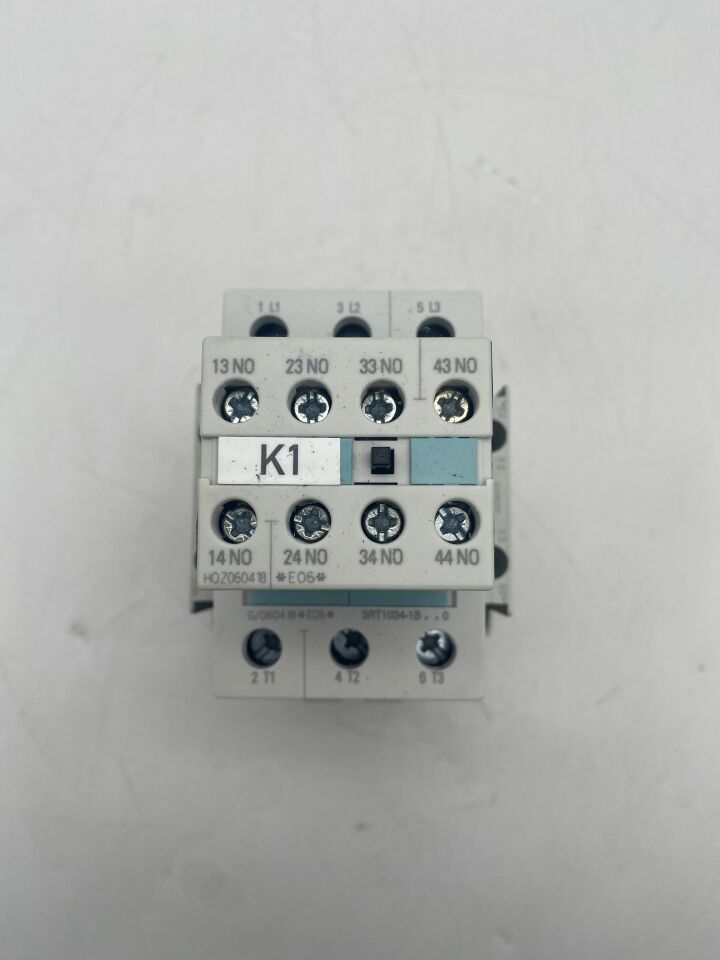 07112720 Contactor K1 24V